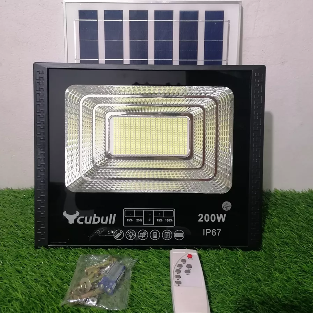 REFLECTOR SOLAR DE 200 WATTS