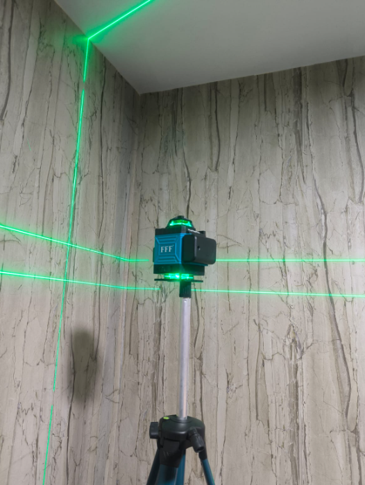 Nivel laser 16 LINEAS